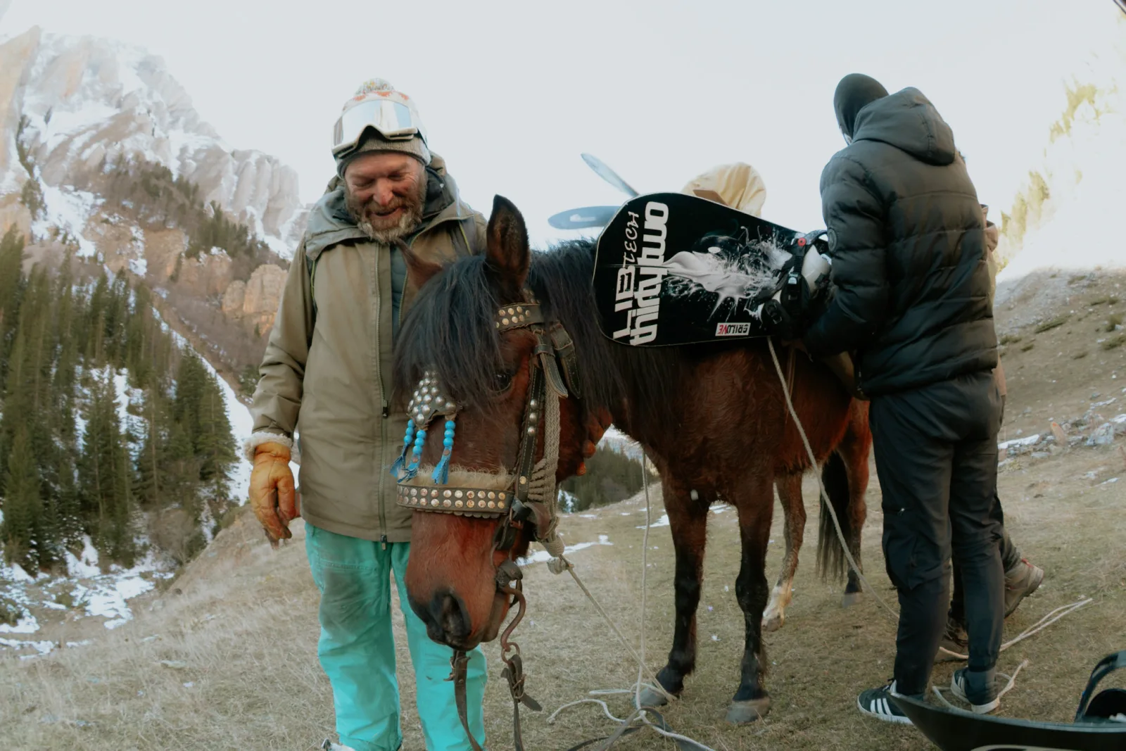 RAW.MOUNTAIN basecamp — lodge, après & mountain life