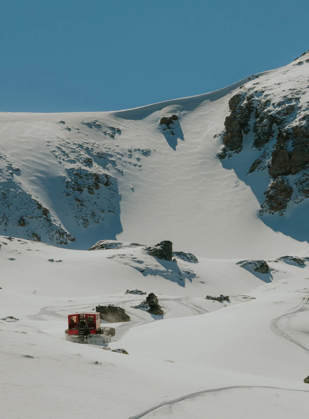 Catboarding & freeriding in the Šar Mountains, North Macedonia